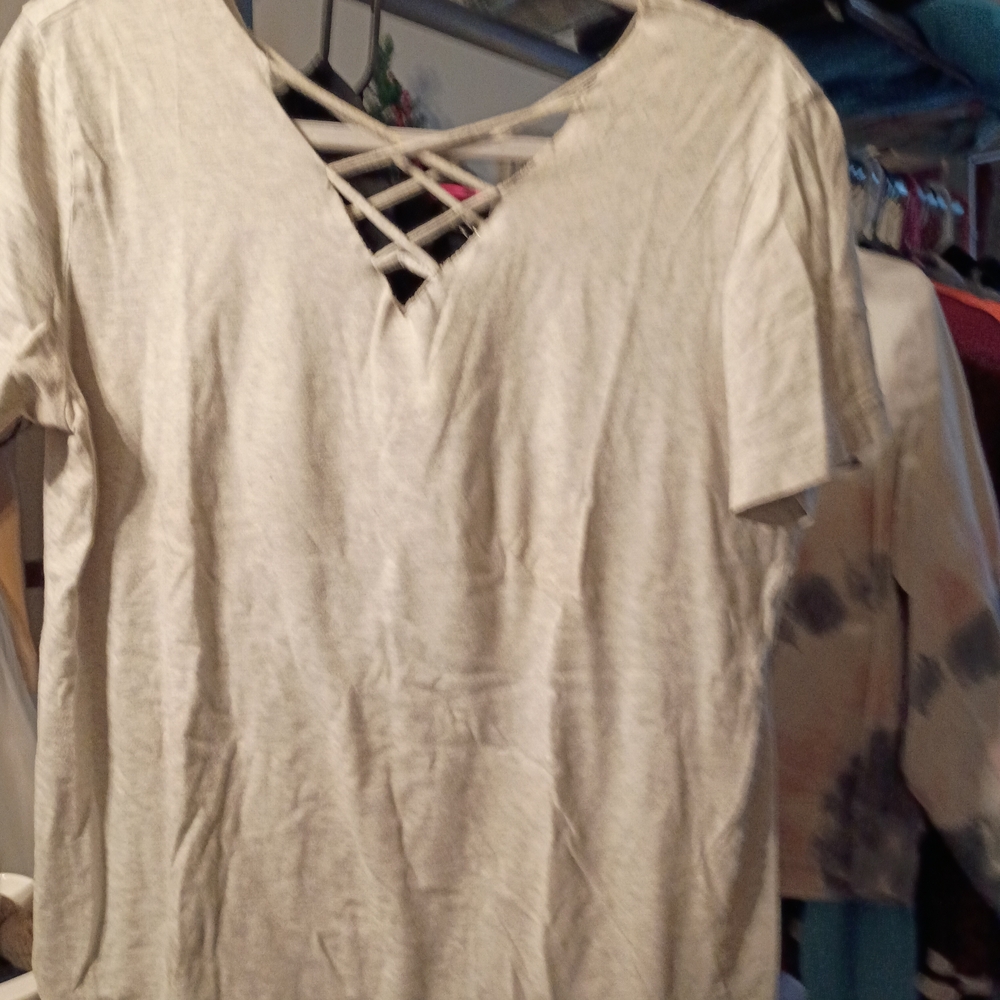 PINK Victoria's Secret Cream Short Sleeve Tee
